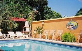 The Pineapple Inn